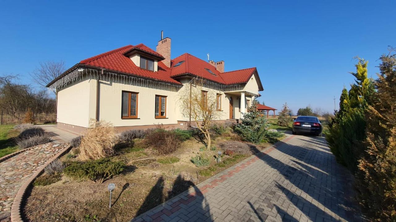 Agroturystyka U Izabelli Niemce Bagian luar foto
